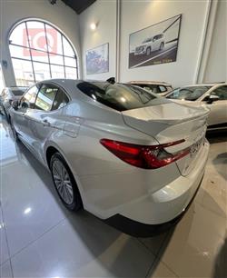 تۆیۆتا کامری